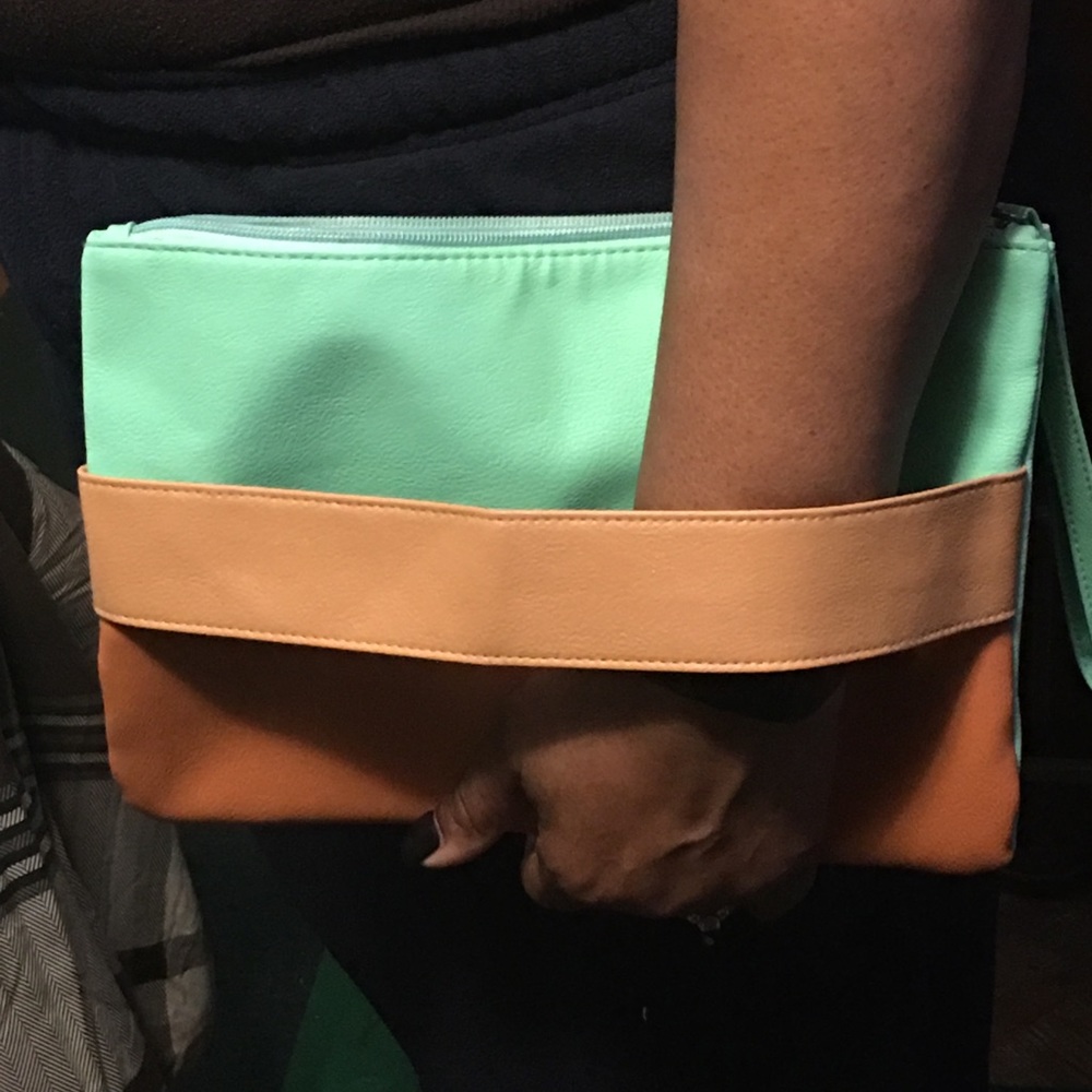 Multi Color Clutch - Picture 2 of 4